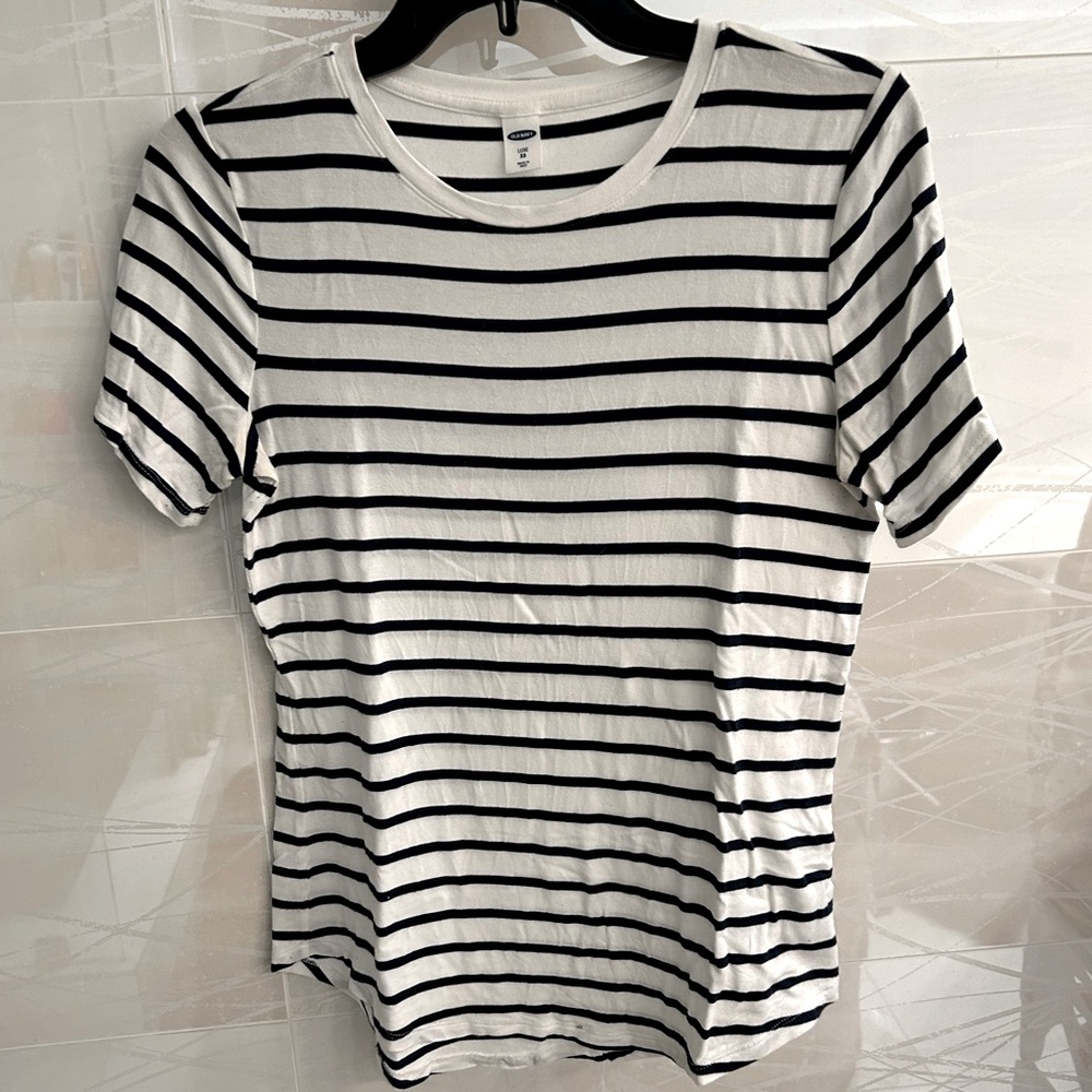 Old Navy Luxe XS Fit & Flare Shirt 🤍💙